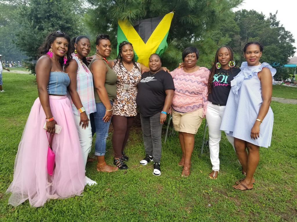Connecting Alumnae